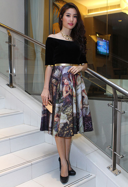 Diễm My 9X, Trang Pháp nổi bật tiệc đêm - 3