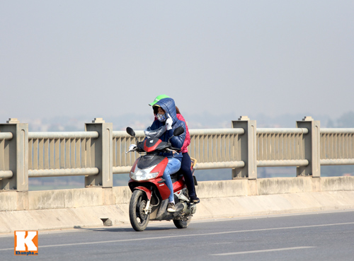 Khiếp sợ cảnh lái xe và nghe điện thoại - 2