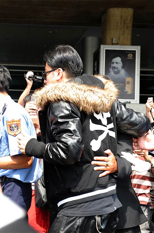 Ngô Trác Hy nín thở vì fan Việt - 11