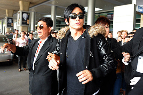 Ngô Trác Hy nín thở vì fan Việt - 9