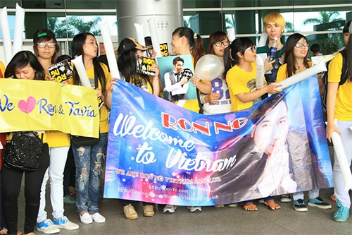 Ngô Trác Hy nín thở vì fan Việt - 10