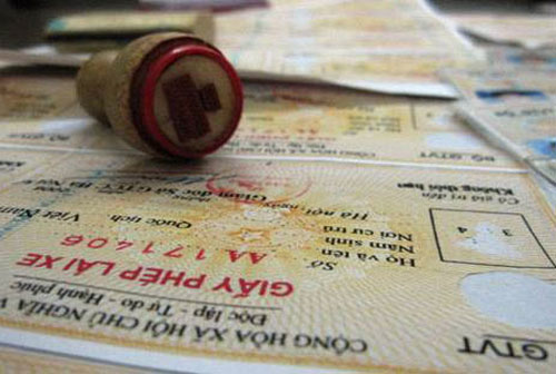 HN: Phá đường dây làm giả giấy phép lái xe - 2