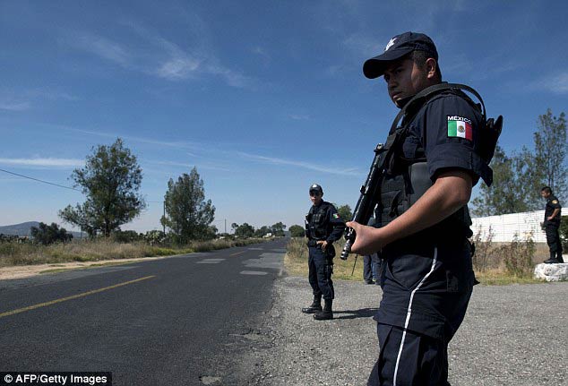 Mexico: Cướp xe tải, "dính" phóng xạ chết người - 1