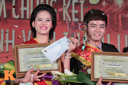 Nữ sinh Du lịch đăng quang Hoa khôi Nhân văn - 15