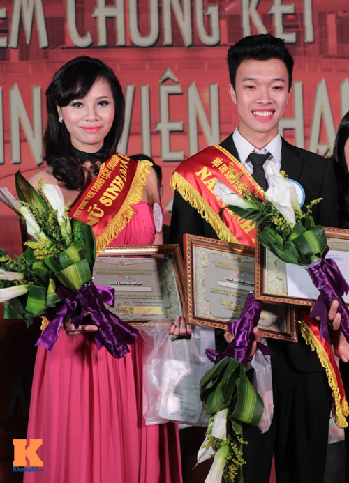 Nữ sinh Du lịch đăng quang Hoa khôi Nhân văn - 13