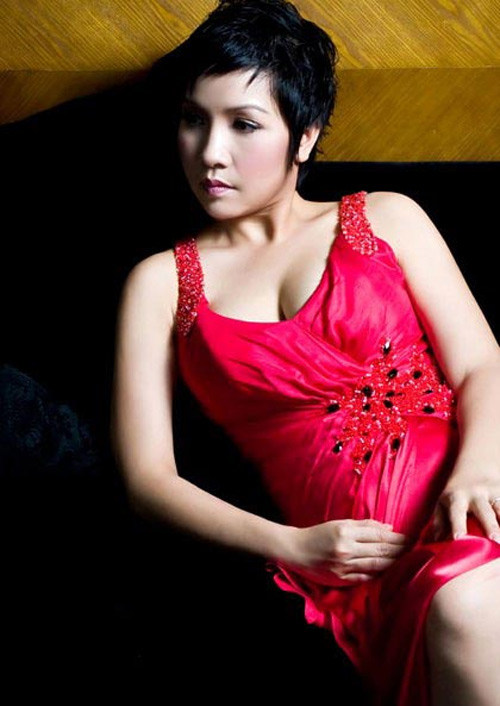 Ngẩn ngơ trước vẻ quyến rũ của ba nữ diva - 2