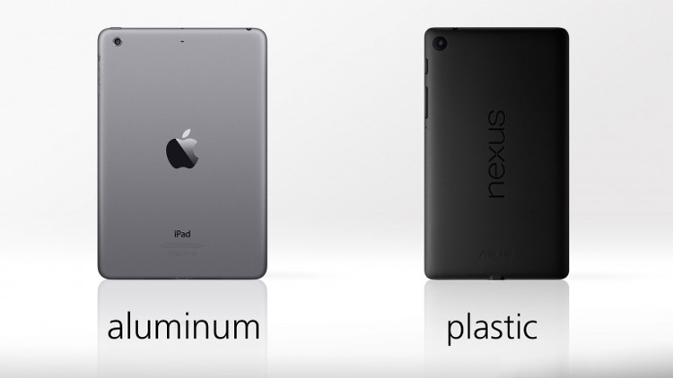 Nexus 7 2013 chỉ sử dụng vỏ nhựa, trong khi iPad Mini 2 có vỏ làm bằng nhôm nguyên khối khá sang trọng
