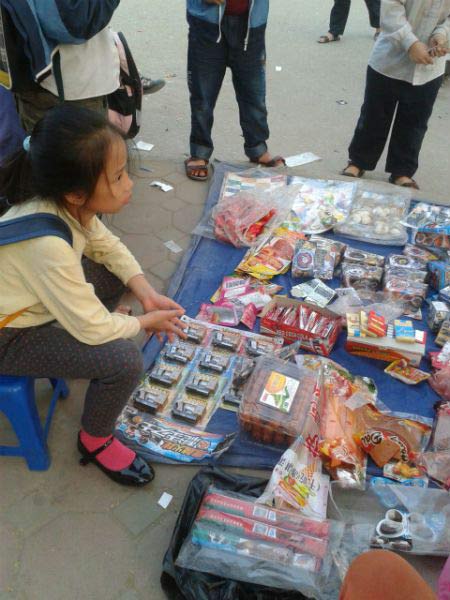 Sườn bò hảo hạng 1000đ/gói tấn công trường học - 6