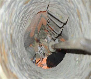 TQ: Ở dưới giếng 20 năm dành tiền nuôi con học - 2