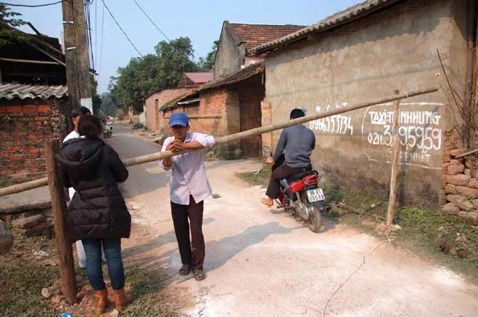Dân lập phòng tuyến chống thần y dỏm và cò mồi - 4