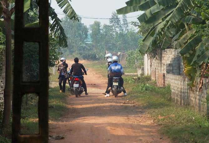 Dân lập phòng tuyến chống thần y dỏm và cò mồi - 5