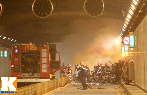 Diễn tập PCCC, cứu hộ tại hầm vượt sông Sài Gòn - 4