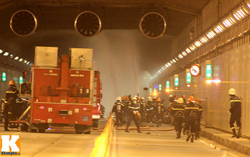 Diễn tập PCCC, cứu hộ tại hầm vượt sông Sài Gòn - 7