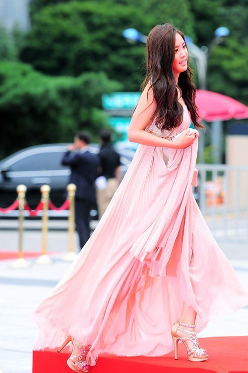 Thảm đỏ 2013: Ngượng vì kiều nữ Hàn - 8