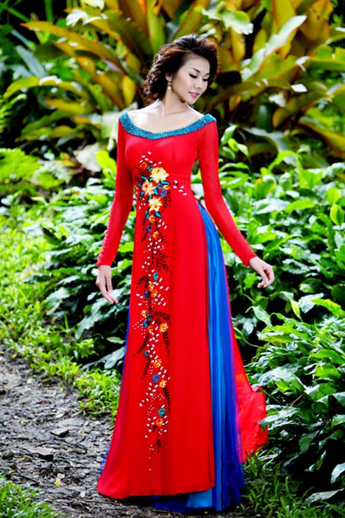 Mỹ nhân Việt dịu dàng với áo tứ thân - 8