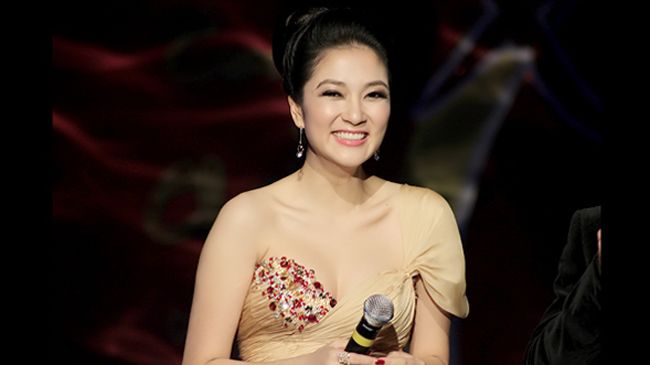 Nụ cười đáng yêu của Nguyễn Thị Huyền
