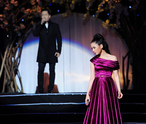 Chi 20 triệu để được xem Lệ Quyên hát - 8