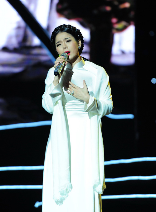 Chi 20 triệu để được xem Lệ Quyên hát - 4