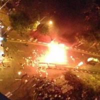 Tin tức trong ngày - Clip: Singapore rúng động vì nổi loạn