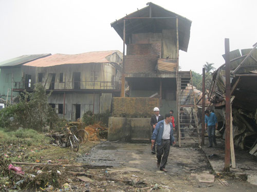 Cháy khu đô thị: Đưa thi thể bé 3 tuổi về quê an táng - 4