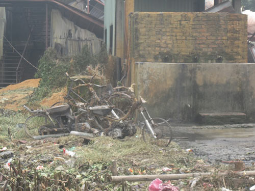 Cháy khu đô thị: Đưa thi thể bé 3 tuổi về quê an táng - 5