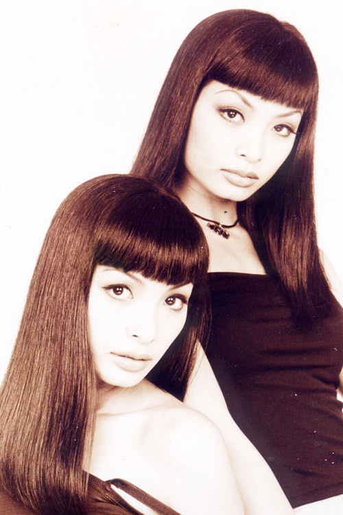 Ảnh thơ bé của cặp mẫu song sinh Hằng - Hạnh - 10