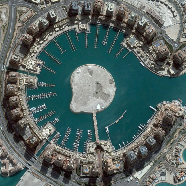 Hòn đảo nhân tạo mang tên Trân Châu ở ngoài khơi Doha, Qatar. Ảnh: DigitalGlobe.
