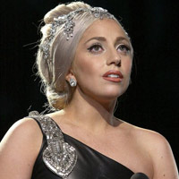 Lady Gaga không vớt nổi 1 đề cử Grammy 2014