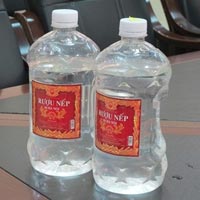 Tin tức trong ngày - 6 người chết vì rượu: Bắt khẩn cấp 3 đối tượng