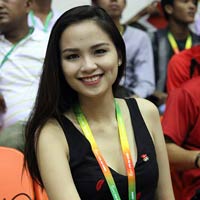 Thể thao - Hoa hậu Diễm Hương tới cổ vũ Tiến Minh