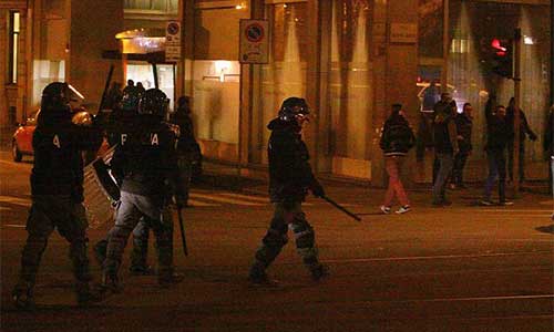 3 CĐV Ajax bị đâm trọng thương tại Milan - 5