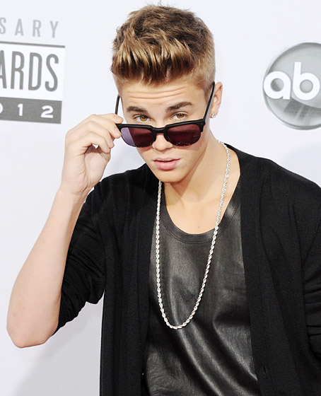 Justin Bieber: "Vua" scandal làng nhạc 2013 - 1