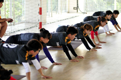 ĐT nữ VN: Không có 2 tỷ, sẵn sàng quyết đấu - 7