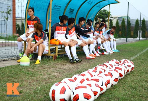 ĐT nữ VN: Không có 2 tỷ, sẵn sàng quyết đấu - 8