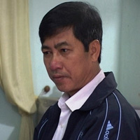 Tin tức trong ngày - Quan xã “ăn" đất, tiền hỗ trợ lũ lụt của dân