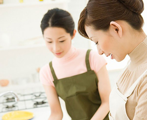 Hỡi các nàng dâu, hãy bớt tai quái đi! - 1