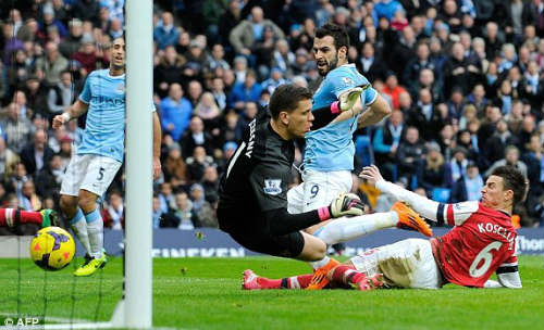 Man City - Arsenal: Đại tiệc 9 bàn thắng - 1