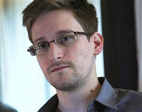 Tình báo Mỹ xem xét “ân xá” cho Edward Snowden - 1