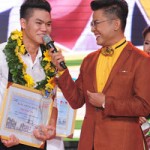 Thí sinh Tiếng hát truyền hình bật khóc phút đăng quang