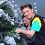 Ca nhạc - MTV - Mr Đàm rủ fan trang trí cây thông Noel