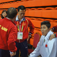 Thể thao - Karatedo VN: Có một ngày "nghẹt thở"