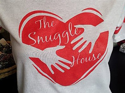 Mỹ đóng cửa “nhà ôm nhau” - 1