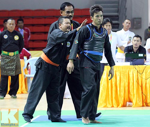 “Trò đùa” với Pencak Silat: Ngạc nhiên chưa! - 4