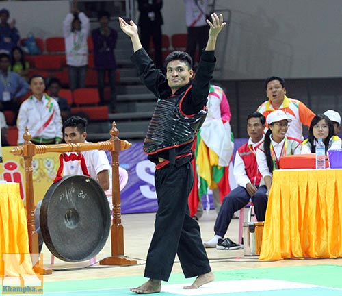 “Trò đùa” với Pencak Silat: Ngạc nhiên chưa! - 8