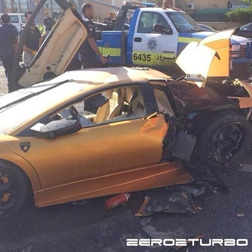 Lamborghini Murcielago gặp nạn vỡ vụn - 2