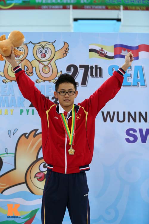 Con bác tài xế vô địch bơi SEA Games 27 - 4