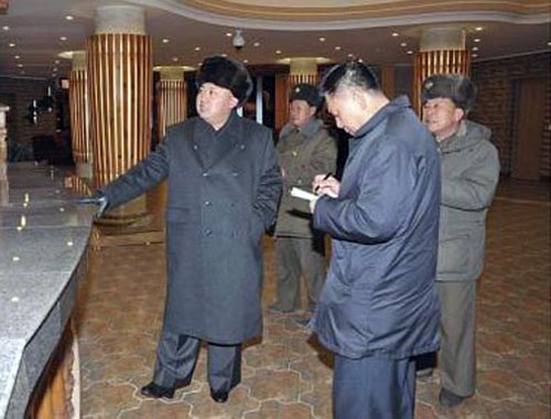 Kim Jong-un liên tục thị sát sau vụ thanh trừng - 1