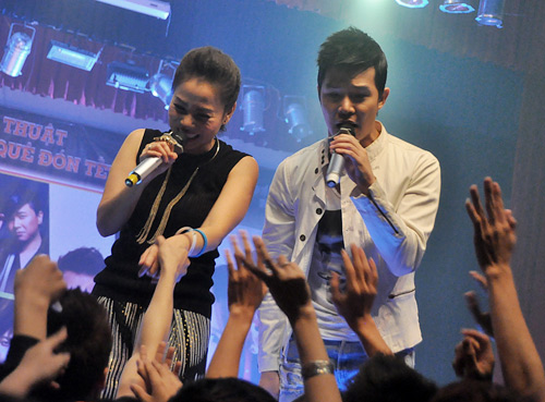 Thu Minh, Nathan Lee "cháy" cùng sinh viên - 7