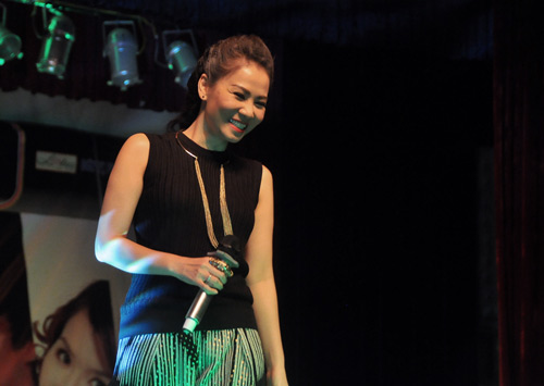 Thu Minh, Nathan Lee "cháy" cùng sinh viên - 2