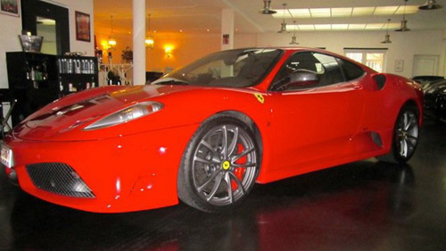 Siêu xe Ferrari 430 Scuderia của Schumacher rao bán - 1